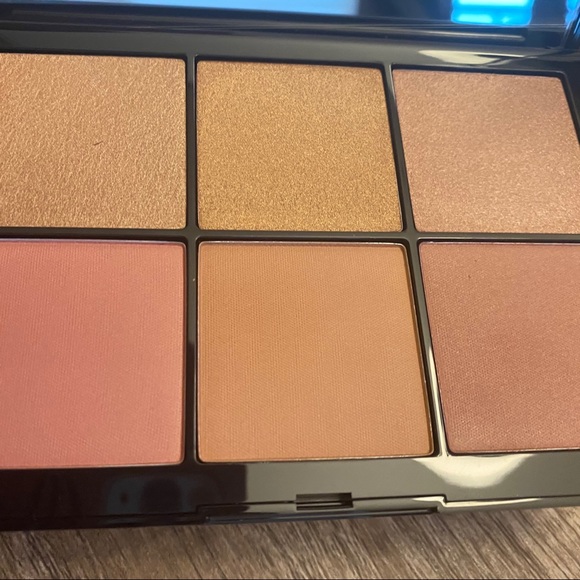 NARS eyeshadow palette and cheek palette set - Picture 6 of 6
